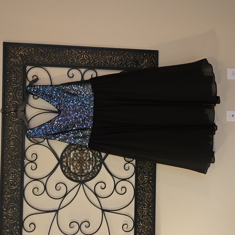 Torrid Sequin V Neck Chiffon Sleeveless Party Fit & Flare Midi Skater Dress - Picture 14 of 16